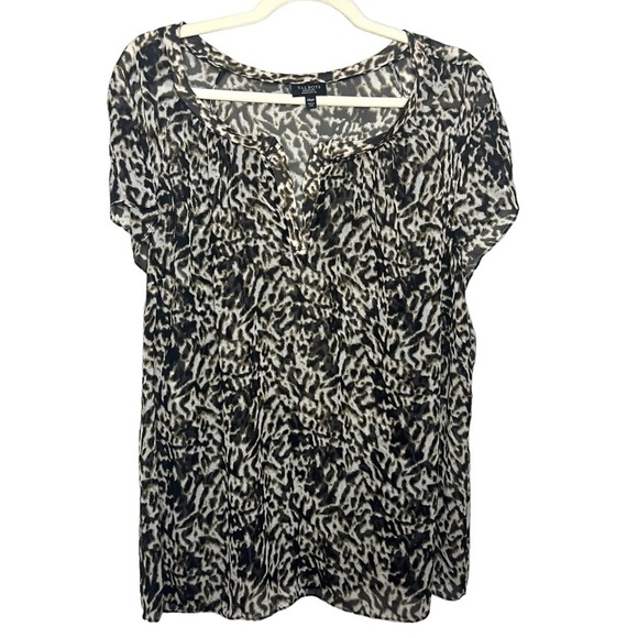 Talbots Animal Print Semi-Sheer Boho Flowy Cap Sleeve Blouse Size 14W - Picture 6 of 6